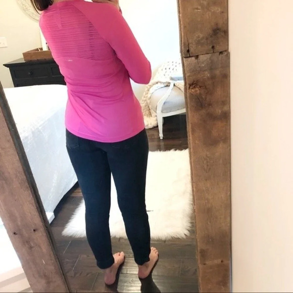 ADIDAS ClimaCool Sexy pink medium yoga/gym shirt - Picture 3 of 5